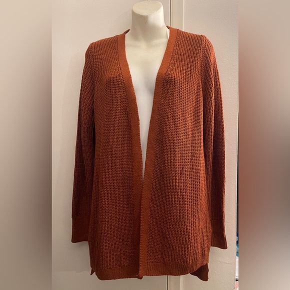 🚨New Pinque Jamelya Criss Cross Back Knit Cardigan Sweater in Artisan Rust - Picture 2 of 7